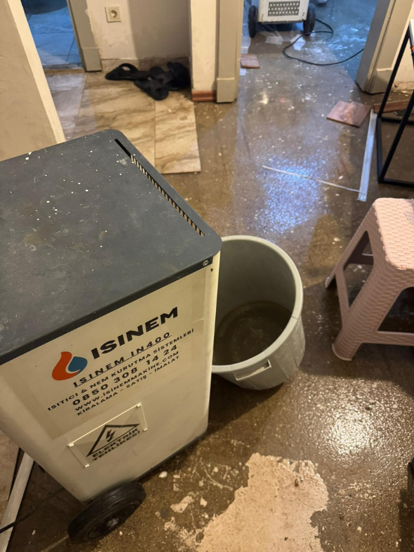 Alanya Su Baskını Sonrası Kurutma İşlemleri